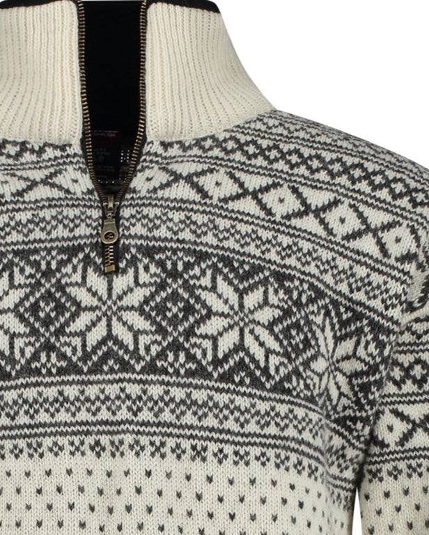Norfinde, Pullover av 100% ren ny norsk ull, Benvit