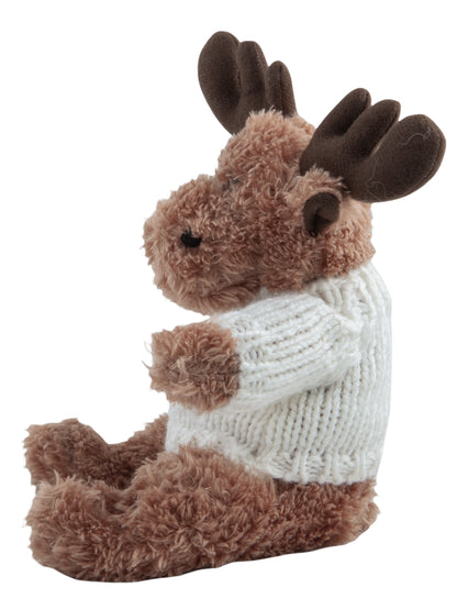 Plyschälg 15 cm med vit stickad Finland-tröja – nordisk souvenir och dekorativ figur.