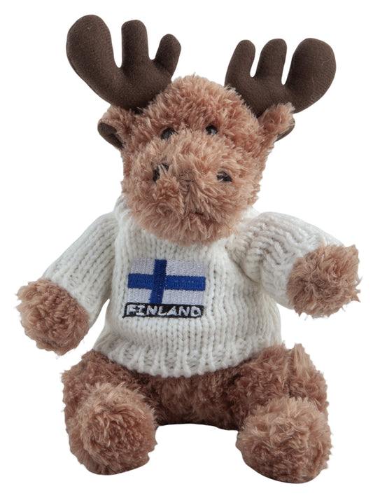 Plyschälg 15cm med vit stickad Finland-tröja – nordisk souvenir och dekorativ figur.
