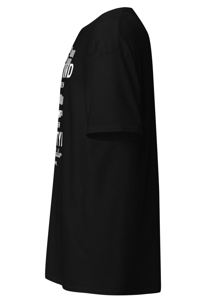 Svart herr-t-shirt med Wirvelvind Skandinavien äventyrsdesign